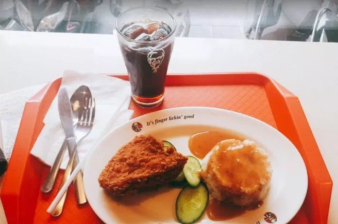 Đồ ăn tại KFC (Nguồn: Internet) Đồ ăn tại KFC (Nguồn: Internet)