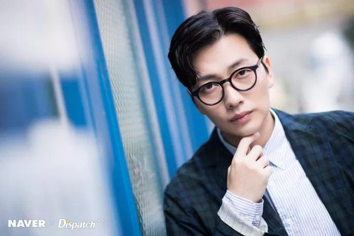 Lee Dong Hwi vai Lee Si Guk (Nguồn: Internet)