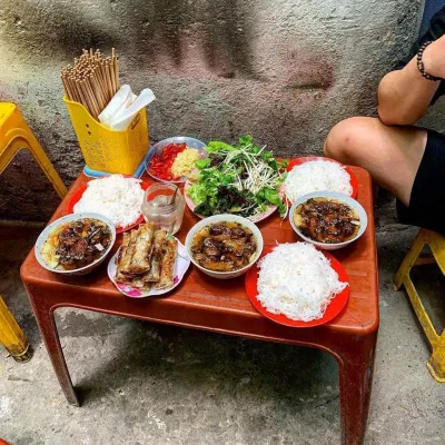 Bún chả Hàng Quạt ăn một lần là nhớ (Nguồn: Internet) Bún chả Hàng Quạt ăn một lần là nhớ (Nguồn: Internet)
