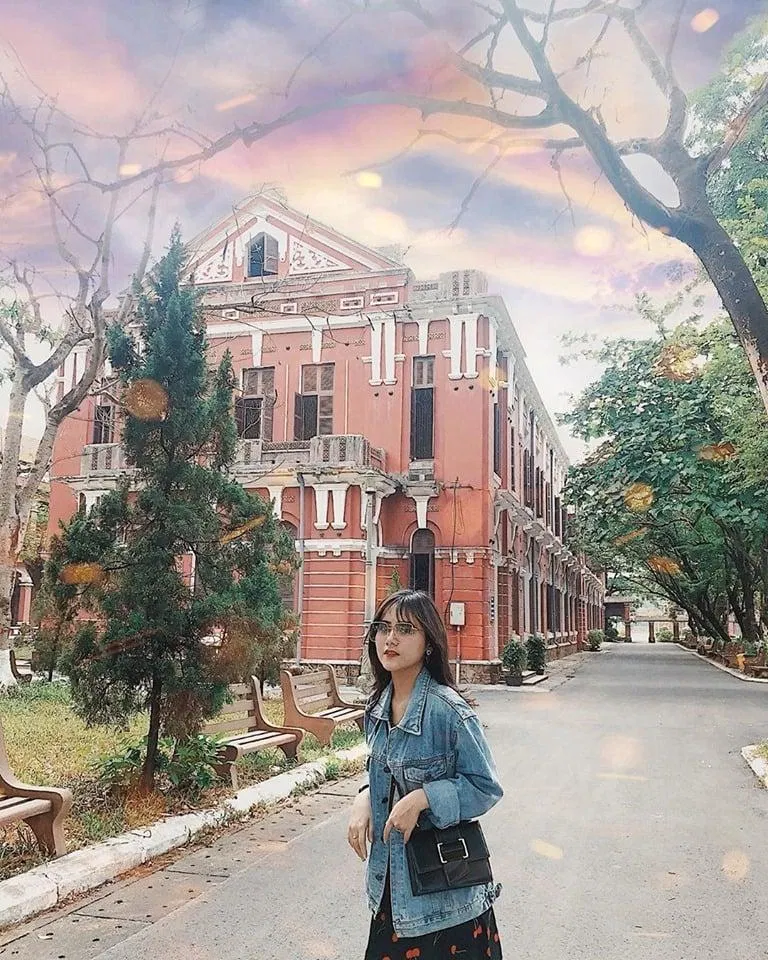 Trường Quốc học là một trong những ngôi trường lâu đời nhất Việt Nam (Nguồn ảnh: Internet). Trường Quốc học là một trong những ngôi trường lâu đời nhất Việt Nam (Nguồn ảnh: Internet).