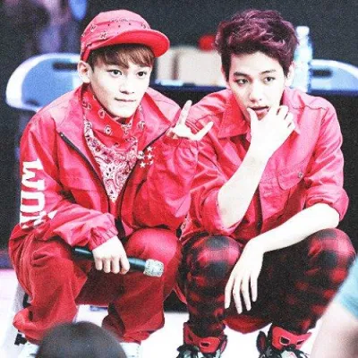 EXO - Baekhyun và Chen (Nguồn: Internet). EXO - Baekhyun và Chen (Nguồn: Internet).