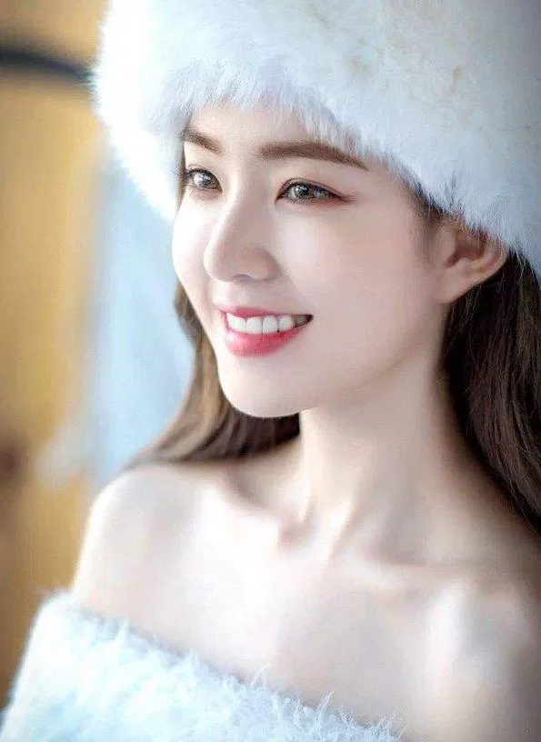 Irene được nhận xét sở hữu nụ cười “đốn tim” bao người vì sự dịu dàng, nhẹ nhàng của mình (Nguồn ảnh: Internet).