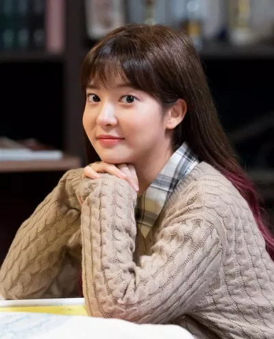 Xuất hiện ngắn trên Penthouse nhưng Jo Soo Min đã khiến người xem khó quên được cô bé đáng thương Min Seol Ah (Nguồn: Internet).