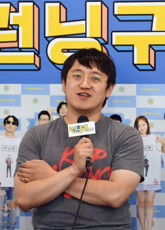 Cựu PD Jung Chul Min có ý định mời Se Ho về tham gia Running Man. (Ảnh : Internet).