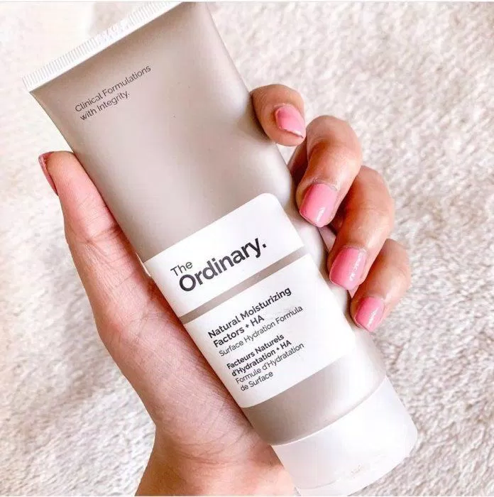 Kem dưỡng ẩm The Ordinary Natural Moisturizing Factor + HA có khả năng cấp ẩm chuyên sâu cho các bạn da khô ( Nguồn: internet)