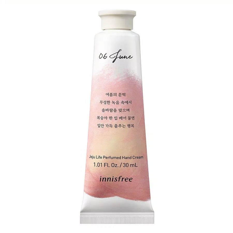 Pink Coral là phiên bản bản được lựa chọn trong bộ sưu tập kem dưỡng da tay Innisfree Jeju Life Perfumed Hand Cream ( Nguồn: internet)