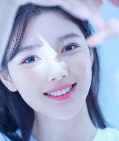 Kim Yoo Jung vừa xinh đẹp vừa tài năng (Nguồn ảnh: Internet). Kim Yoo Jung vừa xinh đẹp vừa tài năng (Nguồn ảnh: Internet).