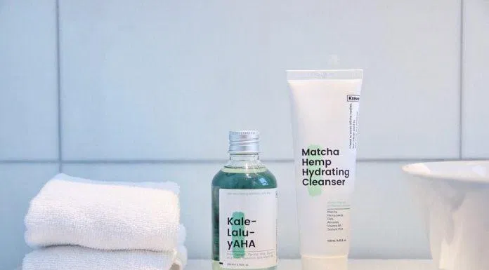Sau khi dùng Krave Matcha Hemp Hydrating Cleanser, da không hề khô căng mà cực kì ẩm mượt (Nguồn: Internet)