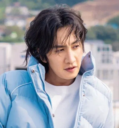 Lee Kwang Soo dừng ghi hình Running Man sau 11 năm vì lý do tái phát chấn thương. (Ảnh: Internet). Lee Kwang Soo dừng ghi hình Running Man sau 11 năm vì lý do tái phát chấn thương. (Ảnh: Internet).