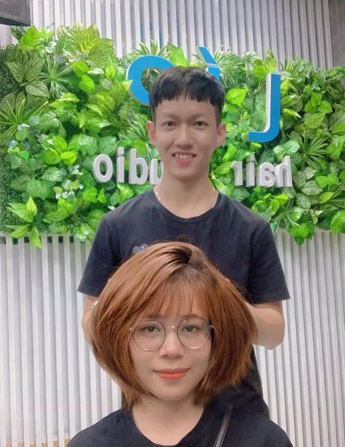 Cắt ngắn và tạo phồng là một lựa chọn không tồi với những nàng tóc mỏng (Nguồn: Líp Hair Studio) Cắt ngắn và tạo phồng là một lựa chọn không tồi với những nàng tóc mỏng (Nguồn: Líp Hair Studio)