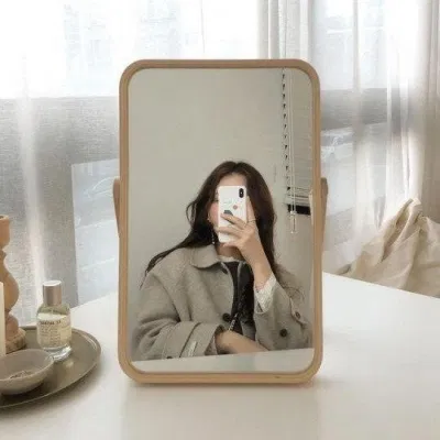Thay đổi kiểu tóc cũng là một cách làm mới bản thân (Ảnh: Internet). Thay đổi kiểu tóc cũng là một cách làm mới bản thân (Ảnh: Internet).