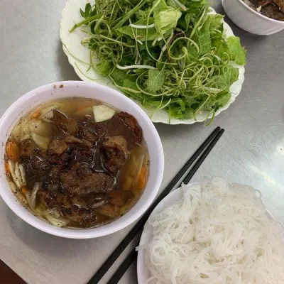 Một suất ăn tại Bún chả Ngọc Xuân (Nguồn: Internet) Một suất ăn tại Bún chả Ngọc Xuân (Nguồn: Internet)