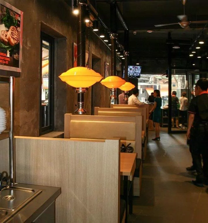 Không gian Nhà hàng Hàn Quốc Gu-i92 cơ sở Số 9 Trần Hưng Đạo (Nguồn: Internet) Không gian Nhà hàng Hàn Quốc Gu-i92 cơ sở Số 9 Trần Hưng Đạo (Nguồn: Internet)