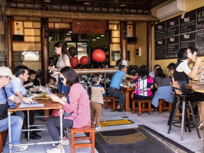 Phong cách ăn uống bình dân tại VN Street Foods (Ảnh: Internet). Phong cách ăn uống bình dân tại VN Street Foods (Ảnh: Internet).