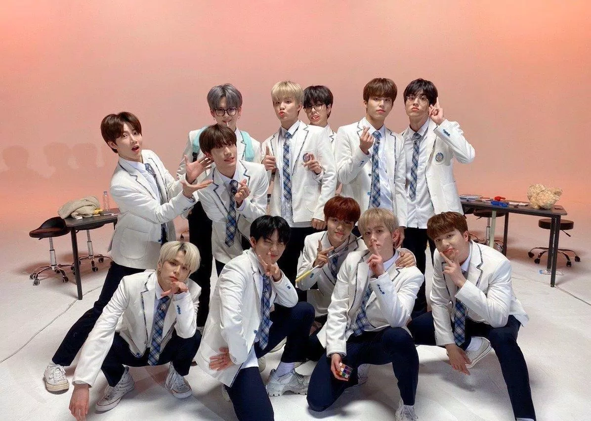 TREASURE chính là đại diện nổi bật nhất cho những boygroup tân binh của KPOP gen 4 với nhiều MV lọt top cao. (Nguồn: Internet) TREASURE chính là đại diện nổi bật nhất cho những boygroup tân binh của KPOP gen 4 với nhiều MV lọt top cao. (Nguồn: Internet)