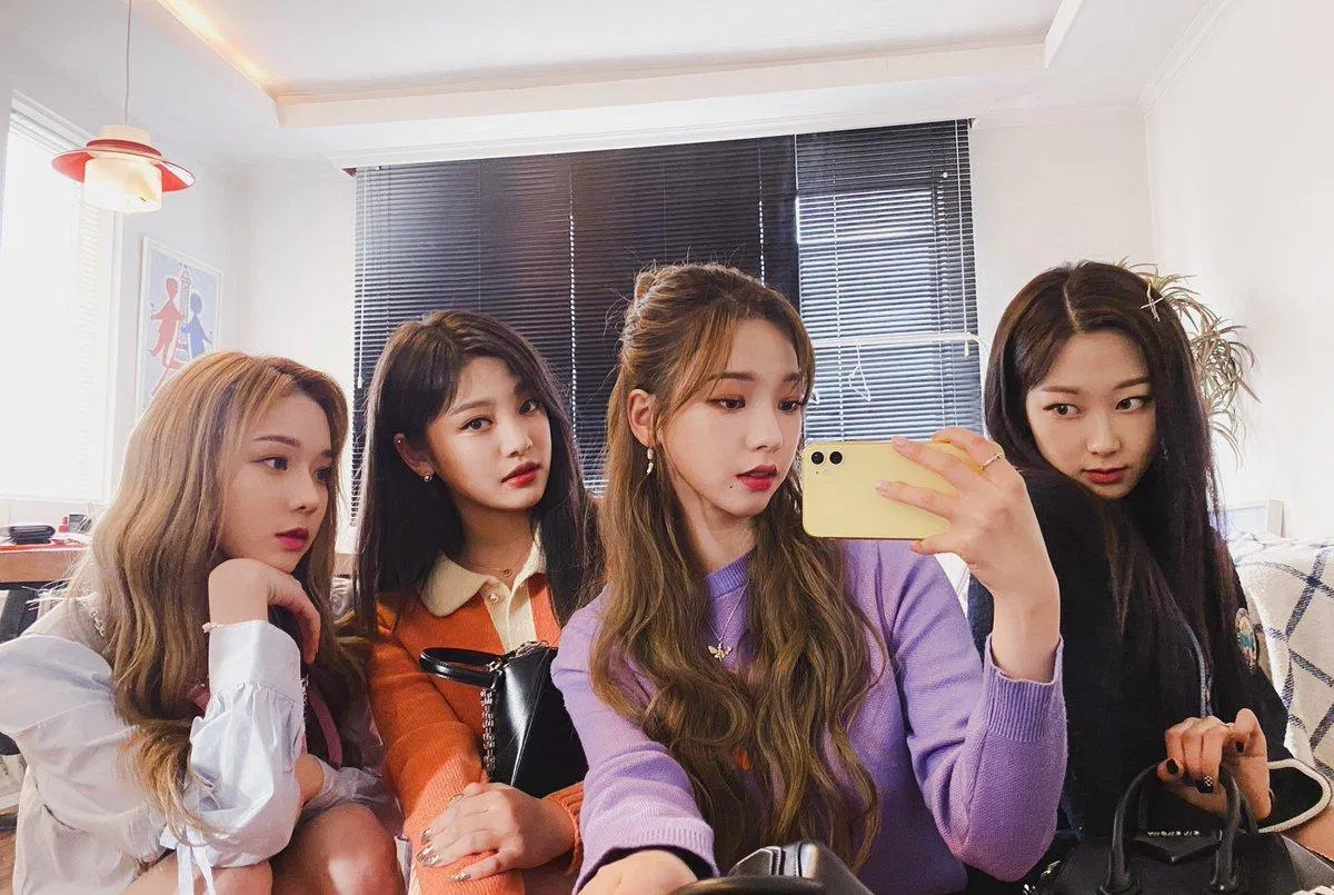 aespa xứng danh là girlgroup đỉnh nhất nhì KPOP gen 4 khi debut chưa đầy 1 năm đã có tới 3 MV lọt top đầu. (Nguồn: Internet) aespa xứng danh là girlgroup đỉnh nhất nhì KPOP gen 4 khi debut chưa đầy 1 năm đã có tới 3 MV lọt top đầu. (Nguồn: Internet)