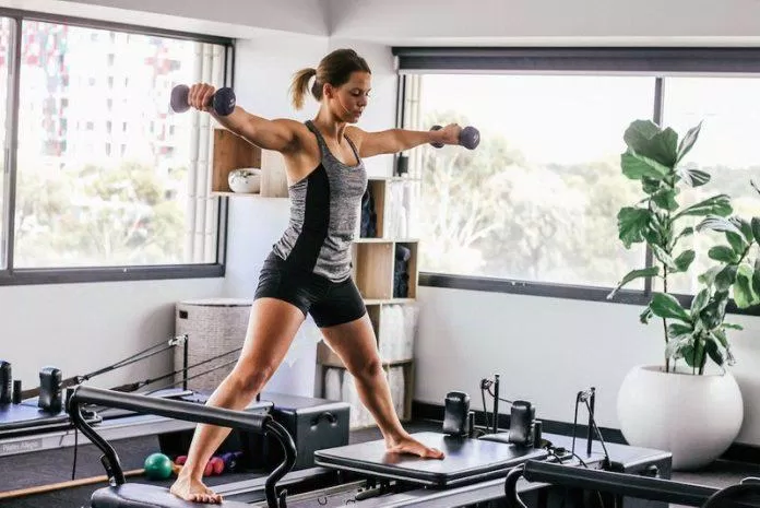 Pilates có rất nhiều động tác khác nhau với máy (Ảnh: Internet). Pilates có rất nhiều động tác khác nhau với máy (Ảnh: Internet).