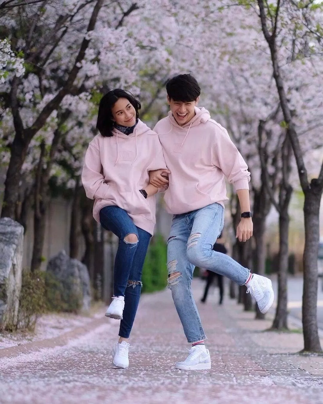 Cặp đôi thường duyên đi du lịch cùng nhau (Nguồn ảnh: Internet). Cặp đôi thường duyên đi du lịch cùng nhau (Nguồn ảnh: Internet).