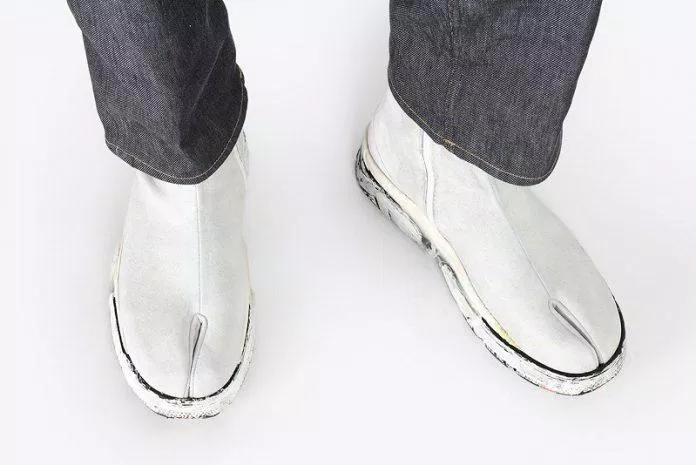 Giày tabi tách riêng ngón cái với các ngón còn lại (Ảnh: Internet).
