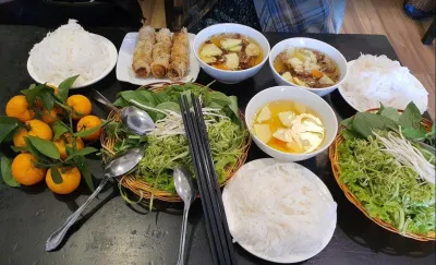 Đồ ăn tại Bún chả Phố Cổ (Nguồn: Internet) Đồ ăn tại Bún chả Phố Cổ (Nguồn: Internet)