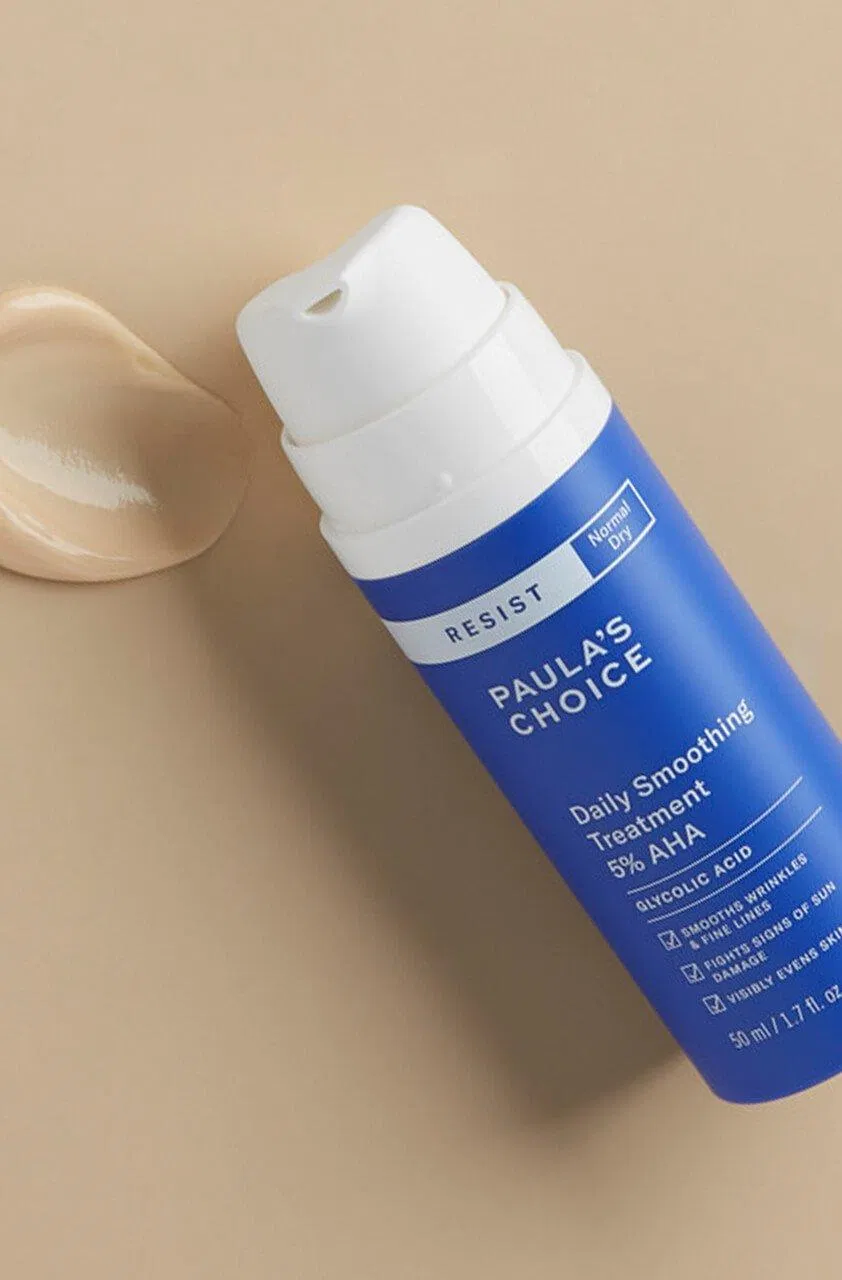 Tẩy tế bào chết Paula’s Choice Resist Daily Smoothing Treatment With 5% AHA sở hữu các thành phần loại bỏ tế bào chết hiệu quả và dịu nhẹ (ảnh: internet)