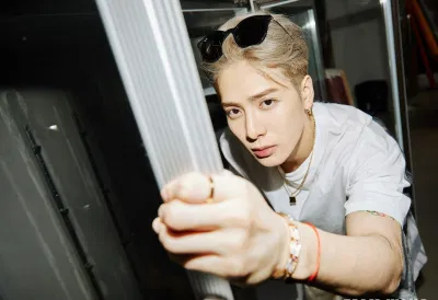 Thành viên GOT7 khiến fans ngạc nhiên khi cùng lúc đảm nhận loạt vị trí quan trọng: Nhà sáng lập, Giám đốc Điều hành, Giám đốc Sáng tạo và Designer của TEAM WANG Design. (Nguồn: Internet) Thành viên GOT7 khiến fans ngạc nhiên khi cùng lúc đảm nhận loạt vị trí quan trọng: Nhà sáng lập, Giám đốc Điều hành, Giám đốc Sáng tạo và Designer của TEAM WANG Design. (Nguồn: Internet)