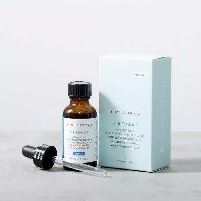 Serum Skinceuticals Vitamin CE Ferulic được đựng trong chai thủy tinh tối màu (Nguồn: Internet) Serum Skinceuticals Vitamin CE Ferulic được đựng trong chai thủy tinh tối màu (Nguồn: Internet)