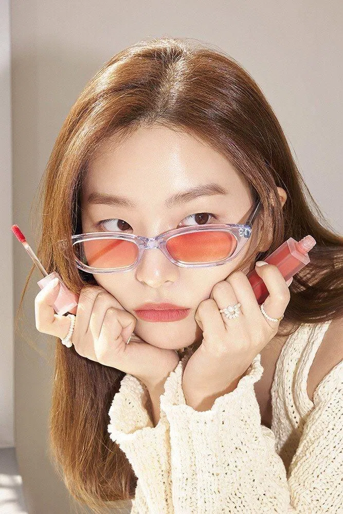 Seulgi quảng bá cho thương hiệu (Ảnh: Internet)