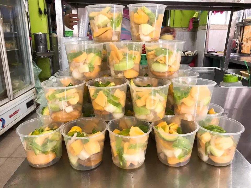 Fruit smoothies plate 567 (Ảnh: Internet)