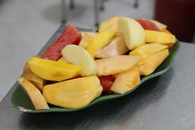 Fruit smoothies plate 567 (Ảnh: Internet)