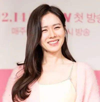 Son Ye Jin sở hữu nụ cười thánh thiện cùng đôi mắt cười đặc trưng (Nguồn ảnh: Internet). Son Ye Jin sở hữu nụ cười thánh thiện cùng đôi mắt cười đặc trưng (Nguồn ảnh: Internet).