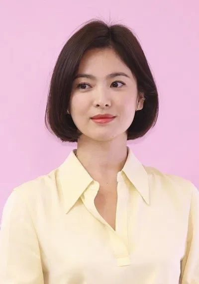 Cô cũng được nhận xét là mỹ nhân có nụ cười đẹp rạng rỡ, tươi tắn (Nguồn ảnh: Internet). Cô cũng được nhận xét là mỹ nhân có nụ cười đẹp rạng rỡ, tươi tắn (Nguồn ảnh: Internet).