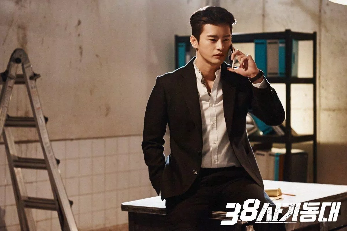 Nam diễn viên với tạo hình cực ngầu (Nguồn: Internet) Nam diễn viên với tạo hình cực ngầu (Nguồn: Internet)