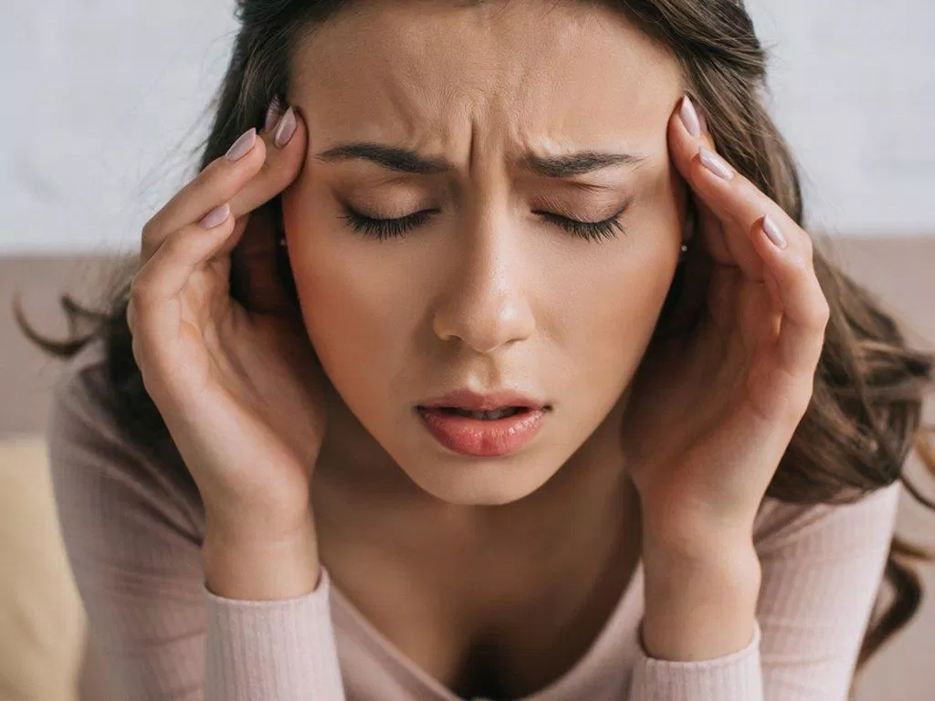 Một trong những tác dụng phụ của thuốc tránh thai hàng ngày là gây đau nửa đầu (Ảnh: Internet). Một trong những tác dụng phụ của thuốc tránh thai hàng ngày là gây đau nửa đầu (Ảnh: Internet).