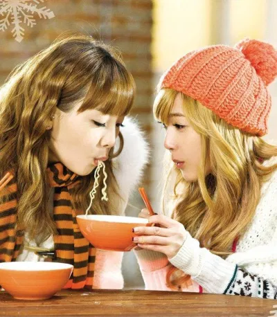 Taeyeon và Jessica (Nguồn: Internet). Taeyeon và Jessica (Nguồn: Internet).