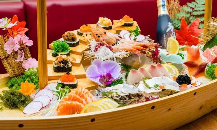 Sushi Sakura tại Cần Thơ có cách trình bày khá bắt mắt (Nguồn: Facebook Sushi Sakura Cần Thơ)