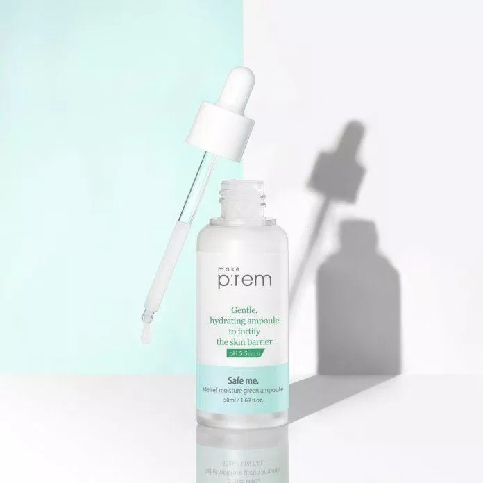 Tinh chất Make P:rem Safe Me Relief Moisture Ampoule với phối màu tone trắng xanh cực kỳ nịnh mắt người dùng ( Nguồn: internet)