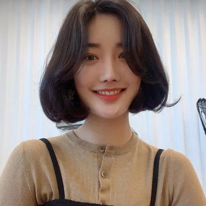 Kiểu tóc ngắn uốn phồng Hàn Quốc. (Ảnh: internet)