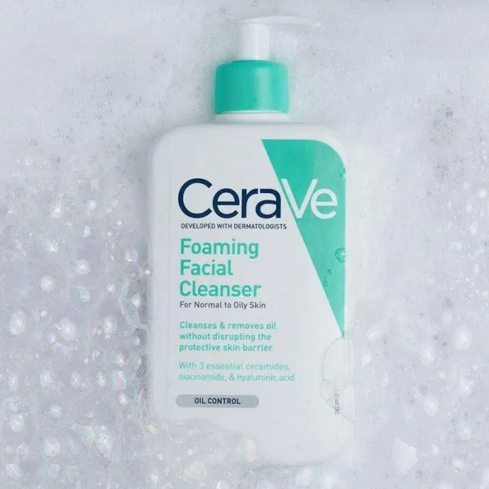 Sữa rửa mặt CeraVe Foaming Facial Cleanser giúp hỗ trợ quá trình trị mụn (Nguồn: Internet) Sữa rửa mặt CeraVe Foaming Facial Cleanser giúp hỗ trợ quá trình trị mụn (Nguồn: Internet)