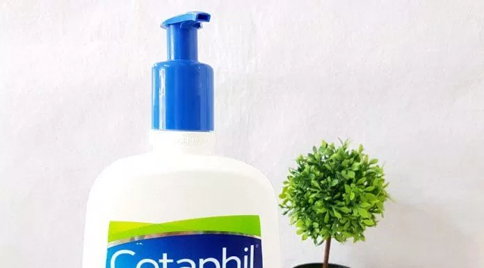 Sữa rửa mặt Cetaphil Gentle Skin Cleanser được các bác sĩ khuyên dùng cho da nhạy cảm (Nguồn: Internet)