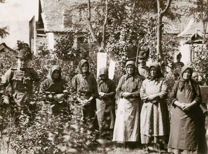 Một số thành viên trong nhóm Angel Makers of Nagyrev (Ảnh: Internet)