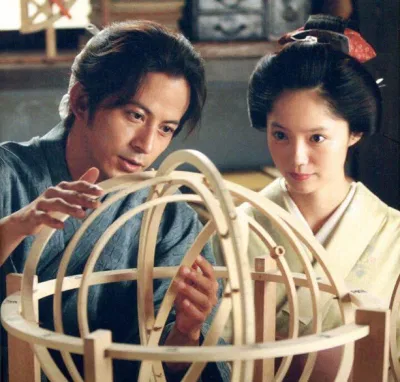Vị trí thứ 6 thuộc về vợ chồng Okada Junichi và Miyazaki Aoi với 151 phiếu bình chọn từ khán giả. (Nguồn: Internet)