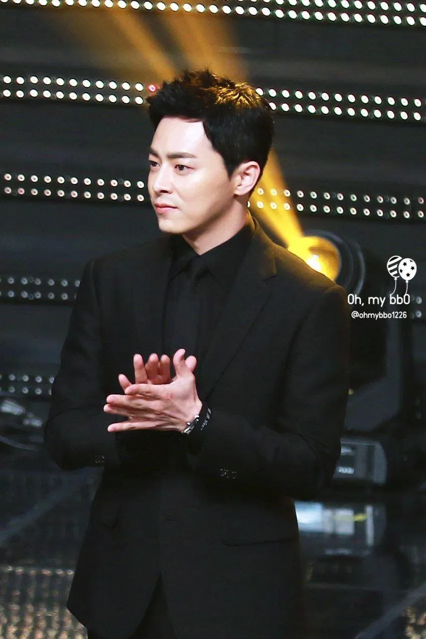 Phản ứng hóa học tuyệt vời giữa Jo Jung Suk và các bạn diễn nữ càng làng tăng sức nóng cho không khí lãng mạn trên phim. (Nguồn: Internet)