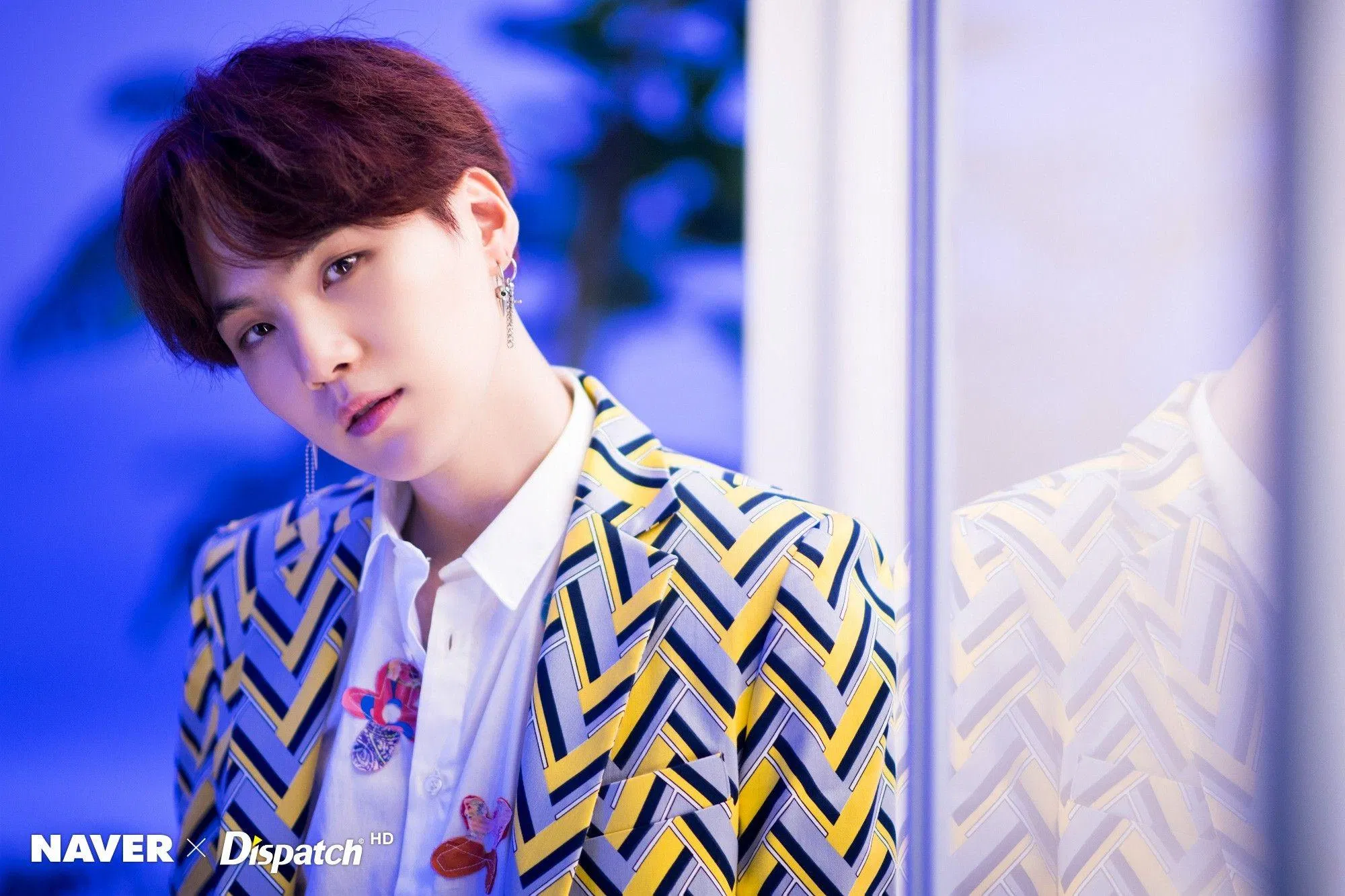 Suga (BTS) trông trẻ trung như thời mới debut dù thực tế nam idol đã 28 tuổi và đã có 5 năm gắn bó với nghề ca sĩ. (Nguồn: Internet)