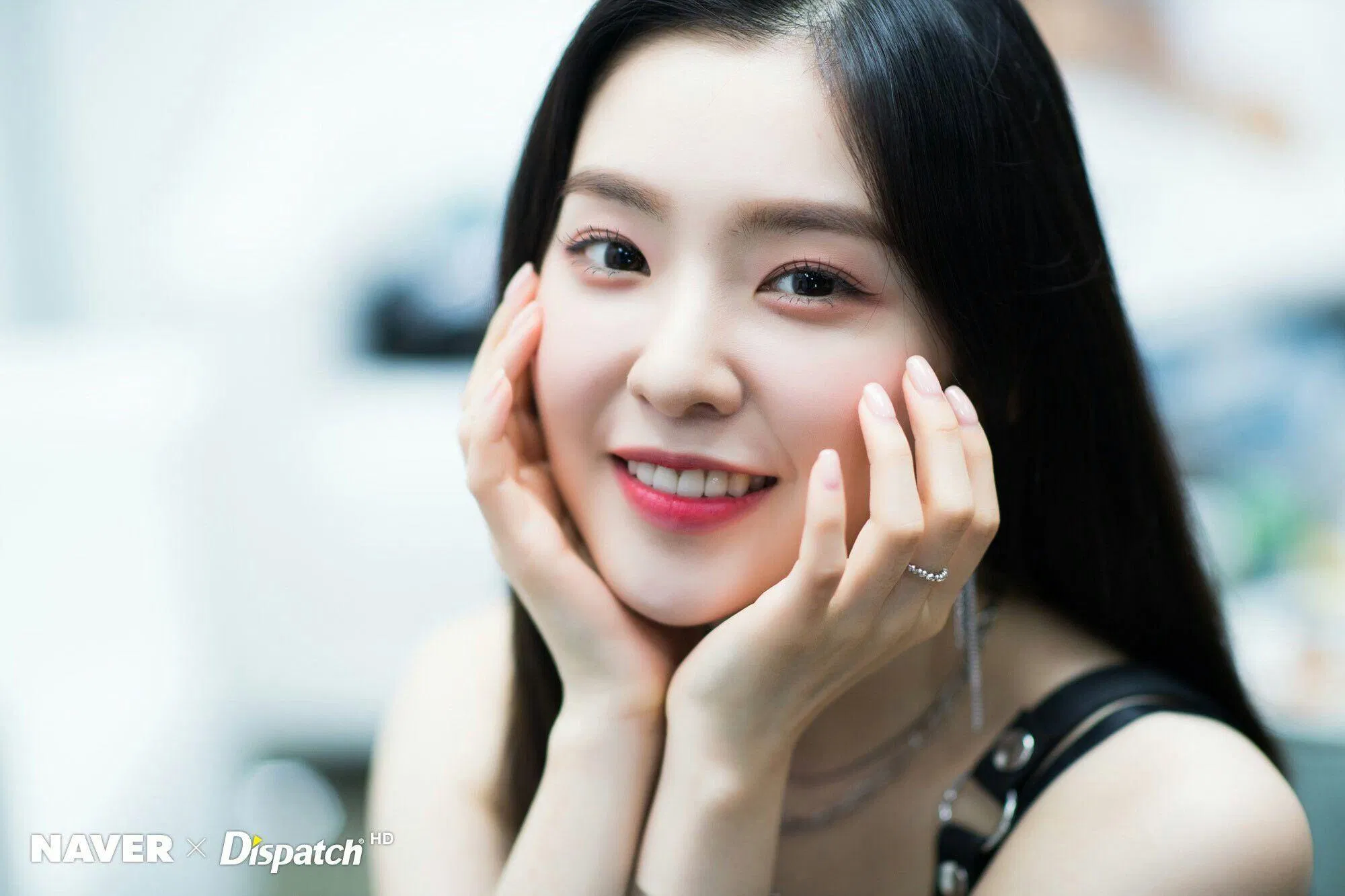 Thật khó tin khi Irene (Red Velvet) lại bằng tuổi em út SNSD Seohyun, người đã debut cách đây 11 năm. Trong khi nữ idol debut năm 2014, hiện nay đã 30 tuổi. (Nguồn: Internet)