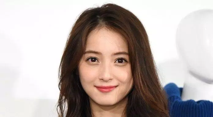 Nữ diễn viên Ishihara Satomi đứng hạng 7 trong bảng xếp hạng những mỹ nhân Nhật Bản sở hữu khuôn mặt siêu nhỏ nhắn với 217 phiếu bình chọn của người hâm mộ. (Nguồn: Internet)