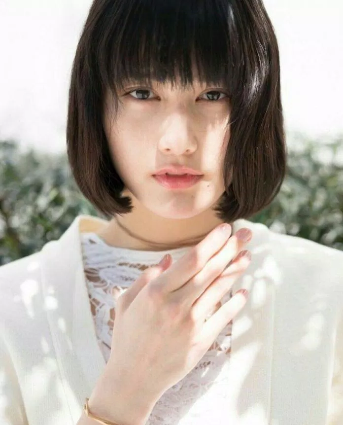 Người mẫu kiêm diễn viên Hashimoto Ai đứng hạng 17 với 126 lượt bình chọn từ người hâm mộ. Cô nàng sinh năm 1996 là một trong những diễn viên chính của bộ phim lịch sử Seiten wo Tsuke. (Nguồn: Internet)