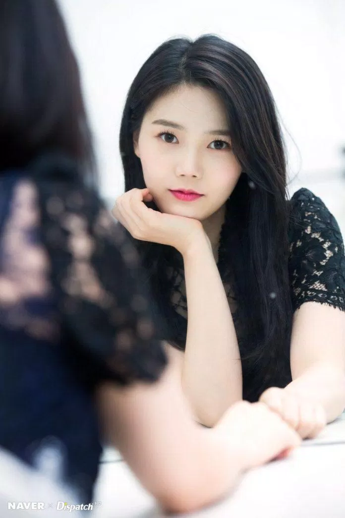 Hyojung (OH MY GIRL) sinh ngày 28 tháng 7 năm 1994 và sẽ bước sang tuổi 27 vào năm nay. (Nguồn: Internet)