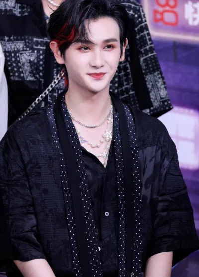 Ngoài sự nghiệp idol, fan hâm mộ hi vọng Nine có thể tiếp tục sự nghiệp diễn xuất trên đất Trung (Ảnh: Internet). Ngoài sự nghiệp idol, fan hâm mộ hi vọng Nine có thể tiếp tục sự nghiệp diễn xuất trên đất Trung (Ảnh: Internet).