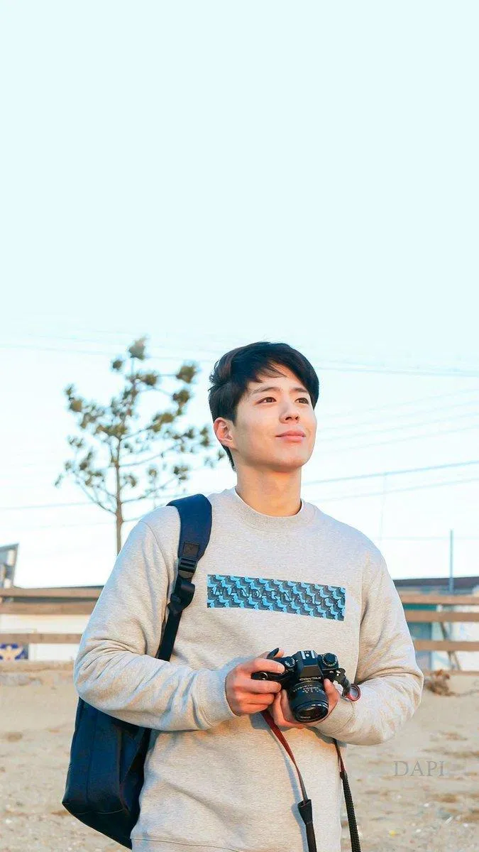 Sau khi nghe giọng hát của Park Bo Gum, cả 3 "ông lớn" BIG 3 đều muốn kéo Park Bo Gum về đào tạo. (Nguồn: Internet)